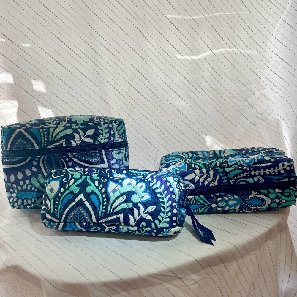 Brand New Vera Bradley Travel Toiletry/Cosmetic Case